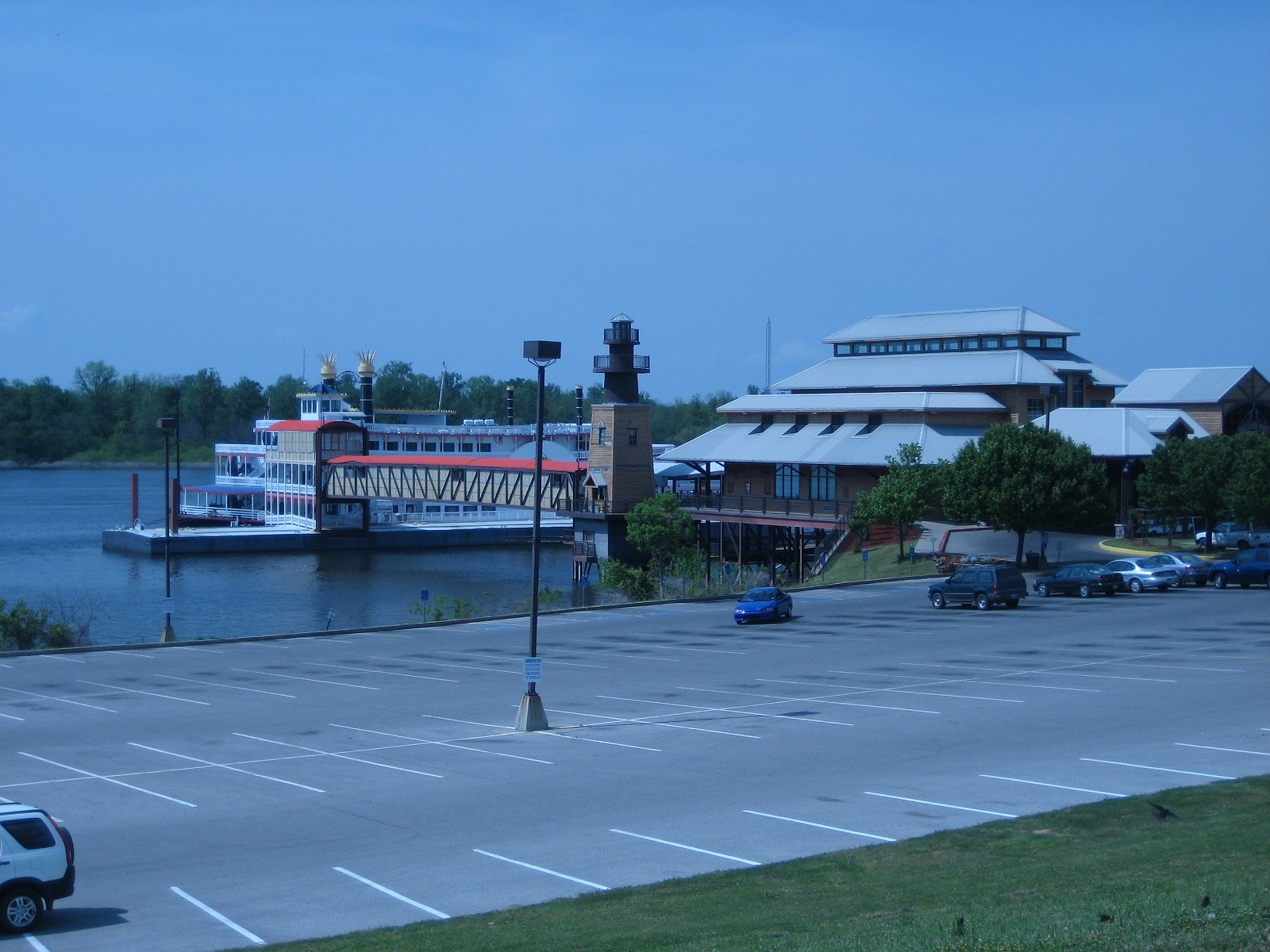 Lake-River-Bridge-BradWard_01.jpg - Casino, in the location of the old Greenville Yacht Club